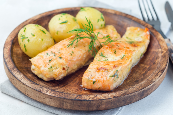pommes de terre et saumon au four